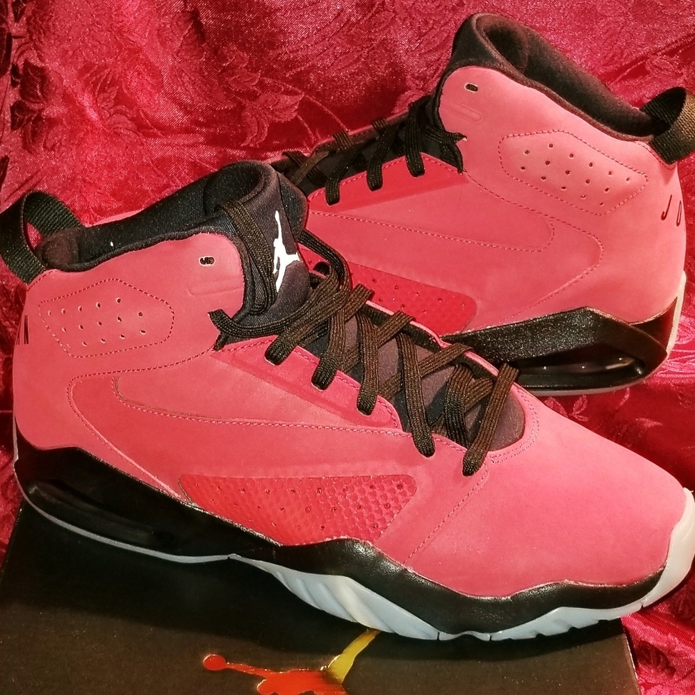 "NEW" Jordan Lift Off